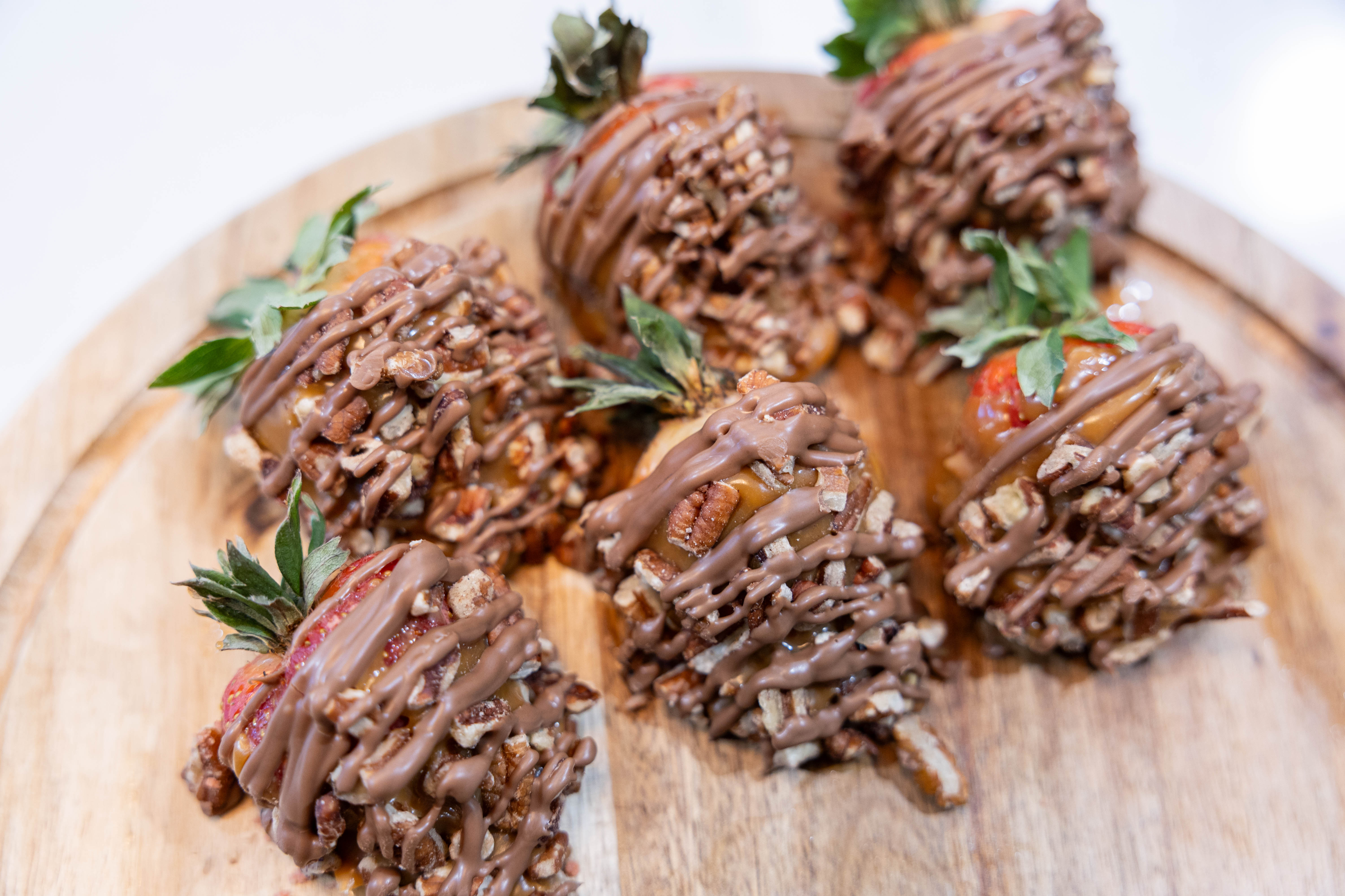 1/2 Dozen Turtle-Dipped Strawberries $22.59